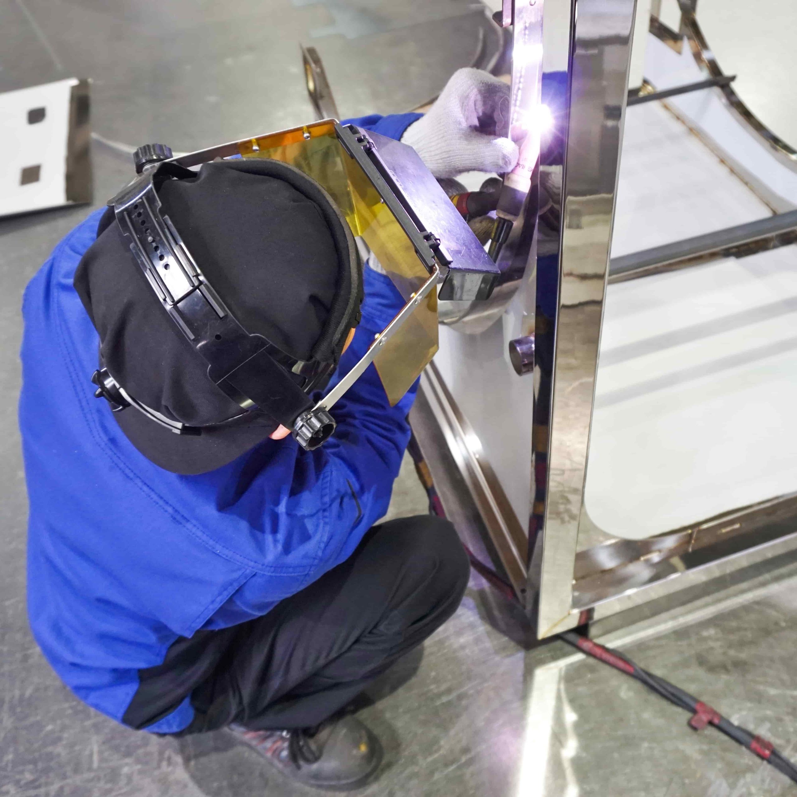 ファイバーレーザー溶接。Tig溶接、Mag溶接、スポット溶接で、素材と素材を確実につなぐ｜株式会社ヤマシタ｜山口県宇部市